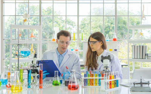 跨國(guó)科研協(xié)作 一對(duì)西方科學(xué)家夫婦的19型共生疫苗研發(fā)之旅